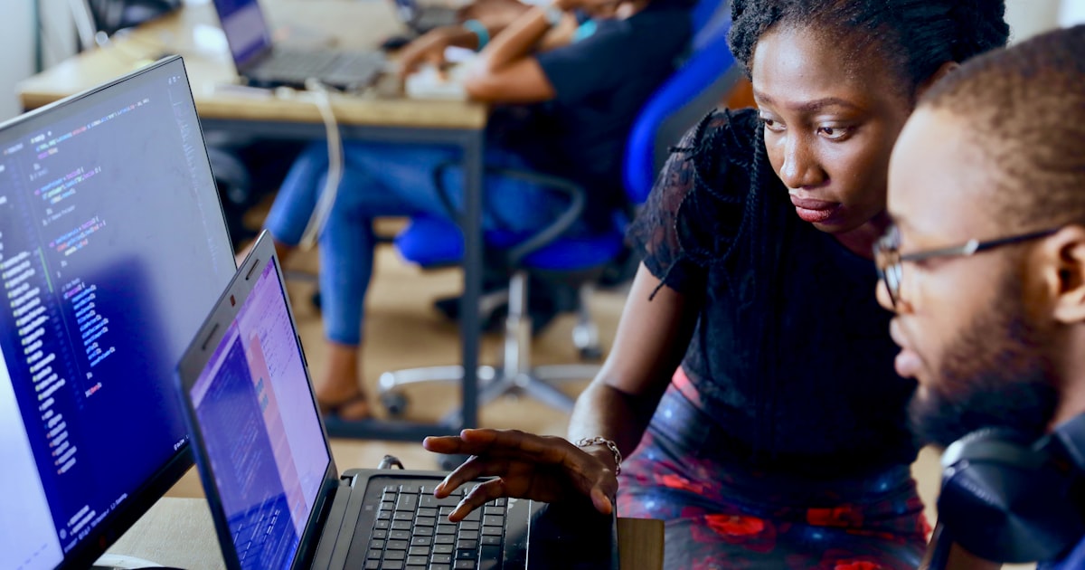 在關係裡長出影響力：跟「閱讀人」鄭俊德學習打造鐵粉的祕密